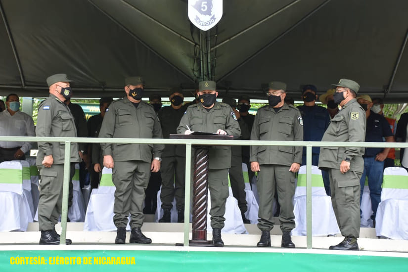 COMANDO